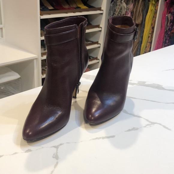 Coach boots in “Warm Oxblood” - Picture 2 of 7
